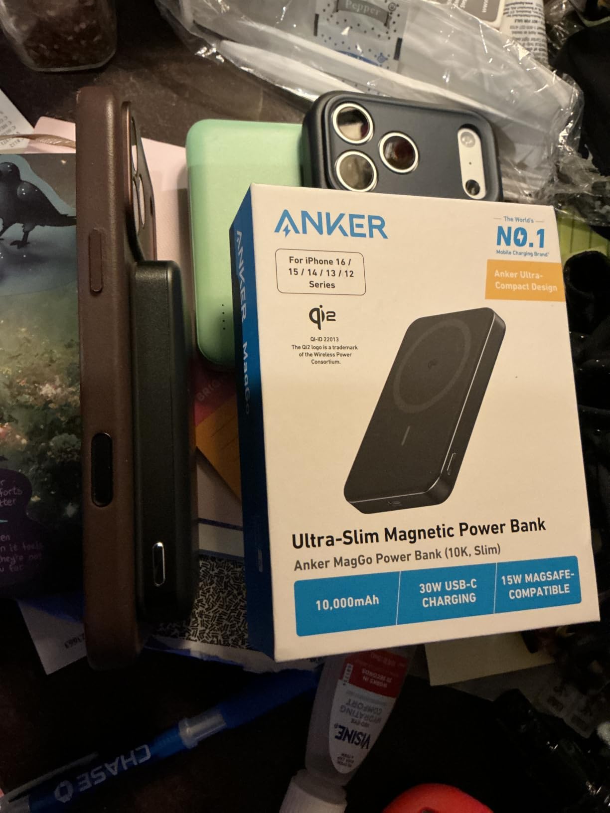 Anker MagGo Power Bank, Slim 10,000mAh Magnetic Battery Pack, Qi2 Certified 15W Ultra-Fast MagSafe Compatible Portable Charger, Ergonomic Design, for iPhone 17/16/15/14 Series customer photo 1