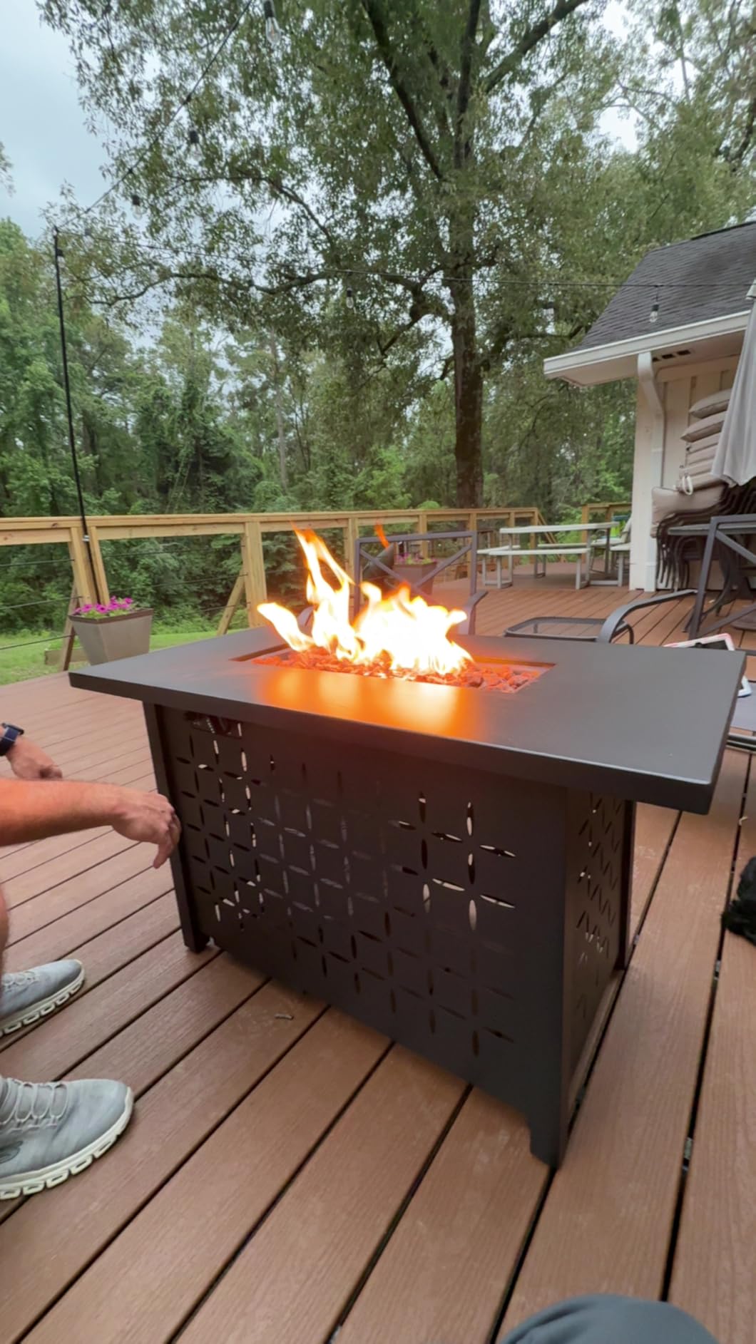 Walsunny 43 inch Outdoor Propane Fire Pit 50,000 BTU Gas Fire Pit Table with Lid, Waterproof Cover, Rectangle Gas Firepit Table for Garden/Patio, CSA Certification customer photo 1
