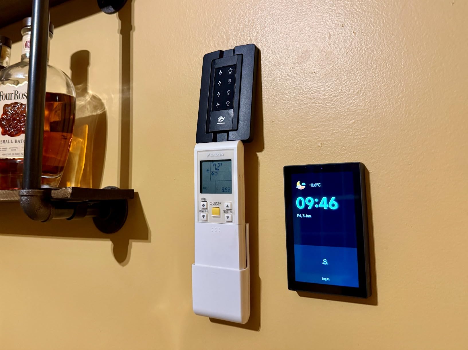 SONOFF NSPanel Pro 120 Smart Home Control Panel (Black) customer photo 1