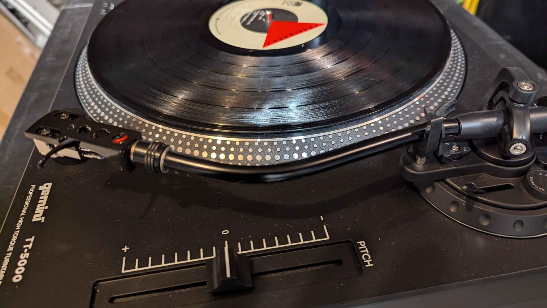 Gemini Direct Drive Turntable with USB and Built-in Preamp | 33 45 78 RPM | Vinyl Record Player for Home with Digital Recording (TT-5000) customer photo 1