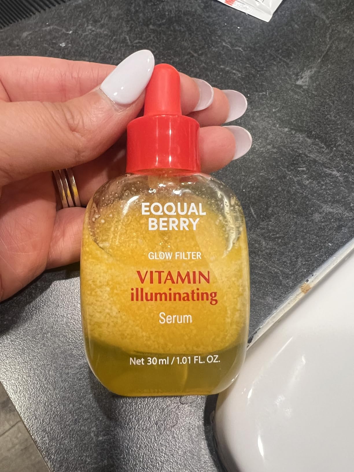 EQQUALBERRY Vitamin Illuminating Serum | Niacinamide 4% & TXA | Brightening Vitamin C Serum for Face Glow with Hyaluronic Acid | Dark Spot & Uneven Tone Care | Korean Skincare, 1.01 fl oz customer photo 2