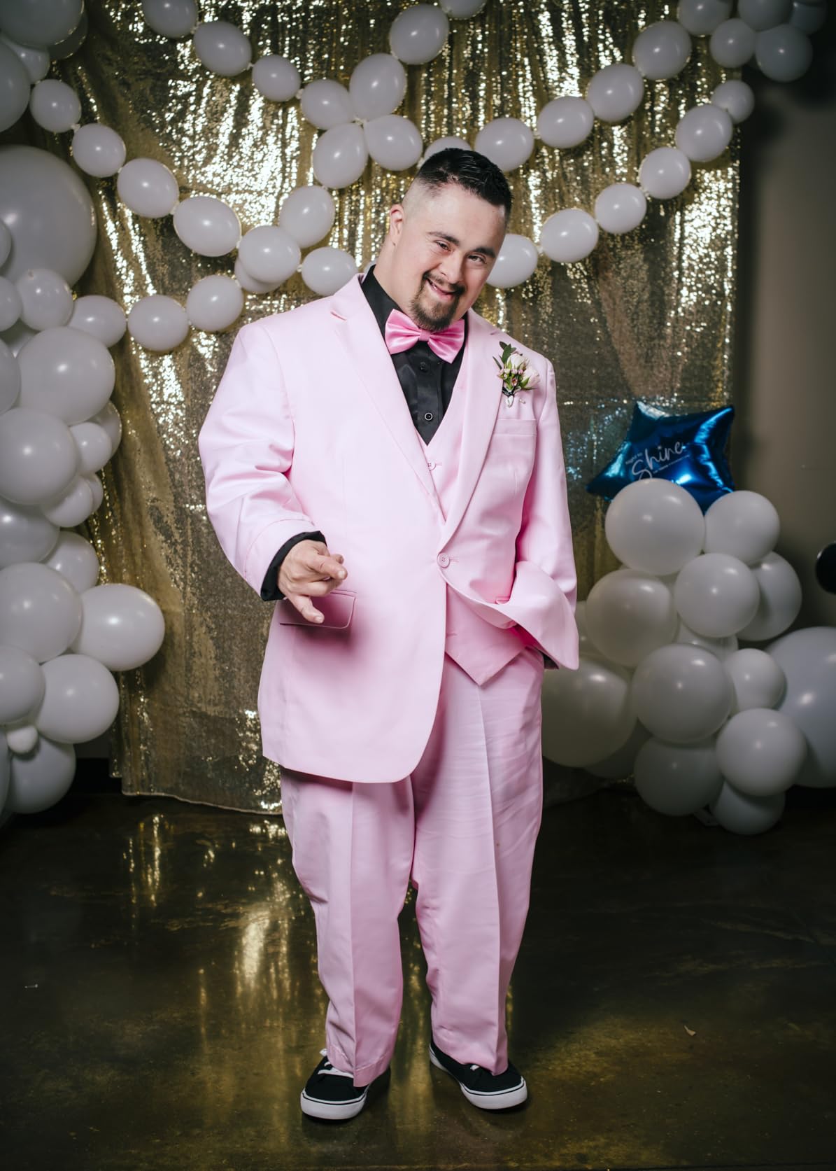 Men's 3-Piece Slim Fit Suit with Bow Tie, Single Button Blazer Vest Pants Set for Wedding Business, Formal Suit for Men customer photo 2