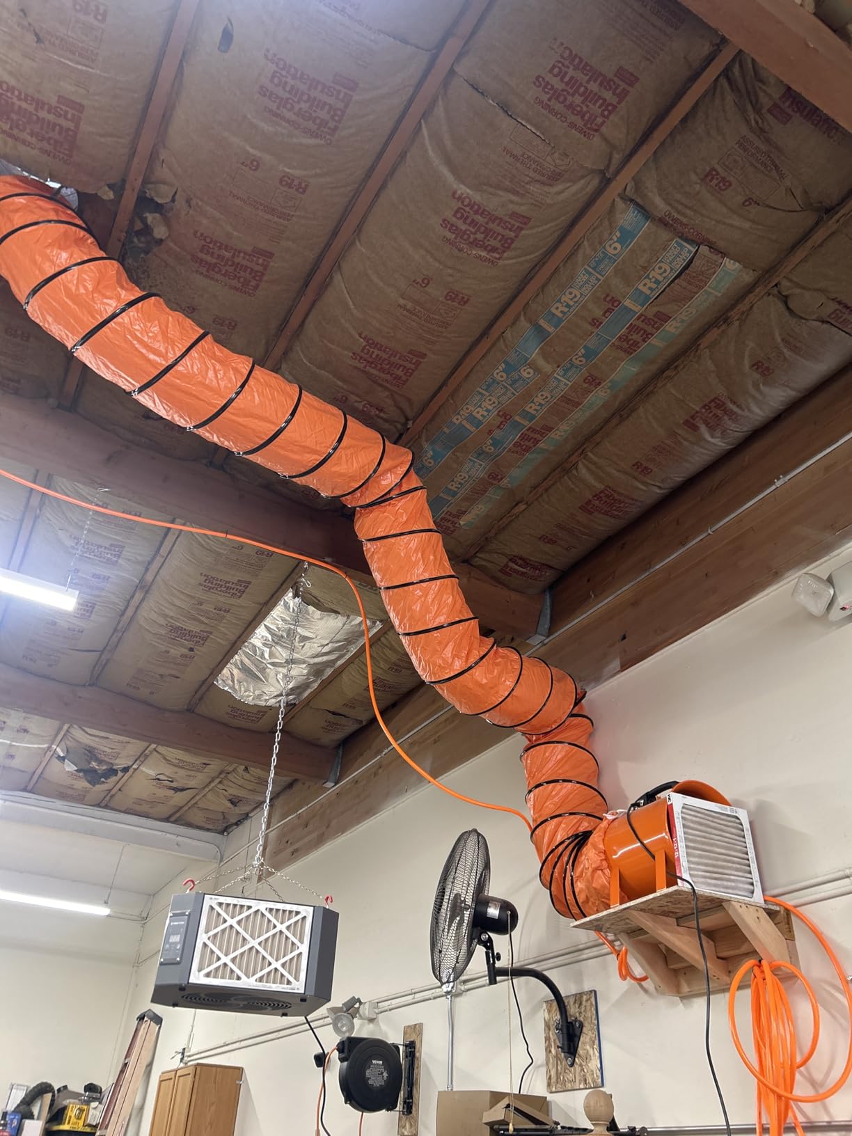VEVOR Air Mover Blower Fan 12 Inch, 3198CFM 585W with 33ft Flexible Duct, Industrial Portable Ventilator Blower/Exhaust customer photo 1