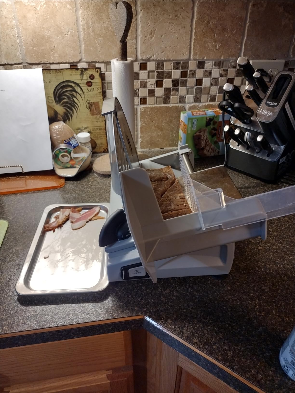 Meat Slicer, 200W Meat Slicer Machine for Home, DC Motor Quiet Deli Slicer with 2 Removable 7.5'' Stainless Steel Blades, Adjustable Dial for 0-15mm customer photo 1