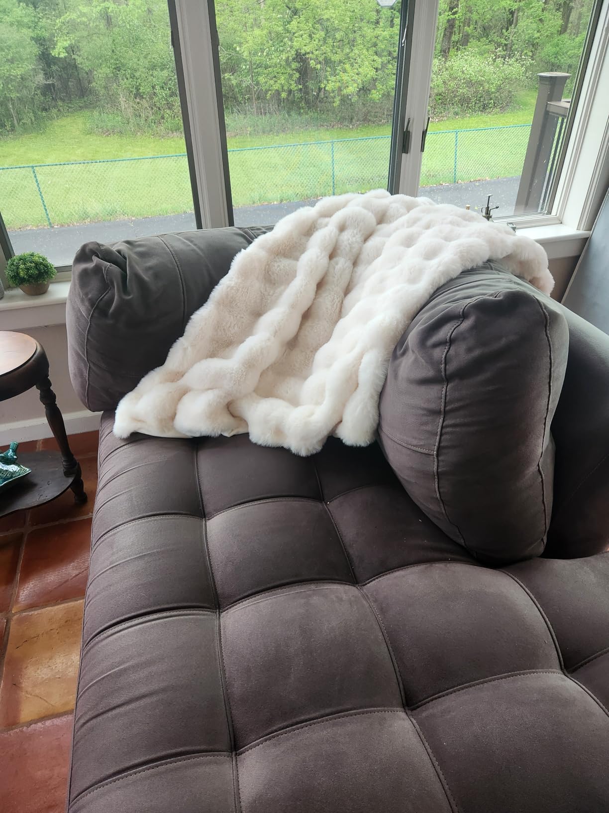 Ultra Soft Cozy Faux Fur Throw Blanket, Fuzzy Plush Thick Bubble Blanket, Luxury Fluffy Blanket for Couch, Sofa, Bedroom, and Living Room, 50x60 Inches, Cream White customer photo 2
