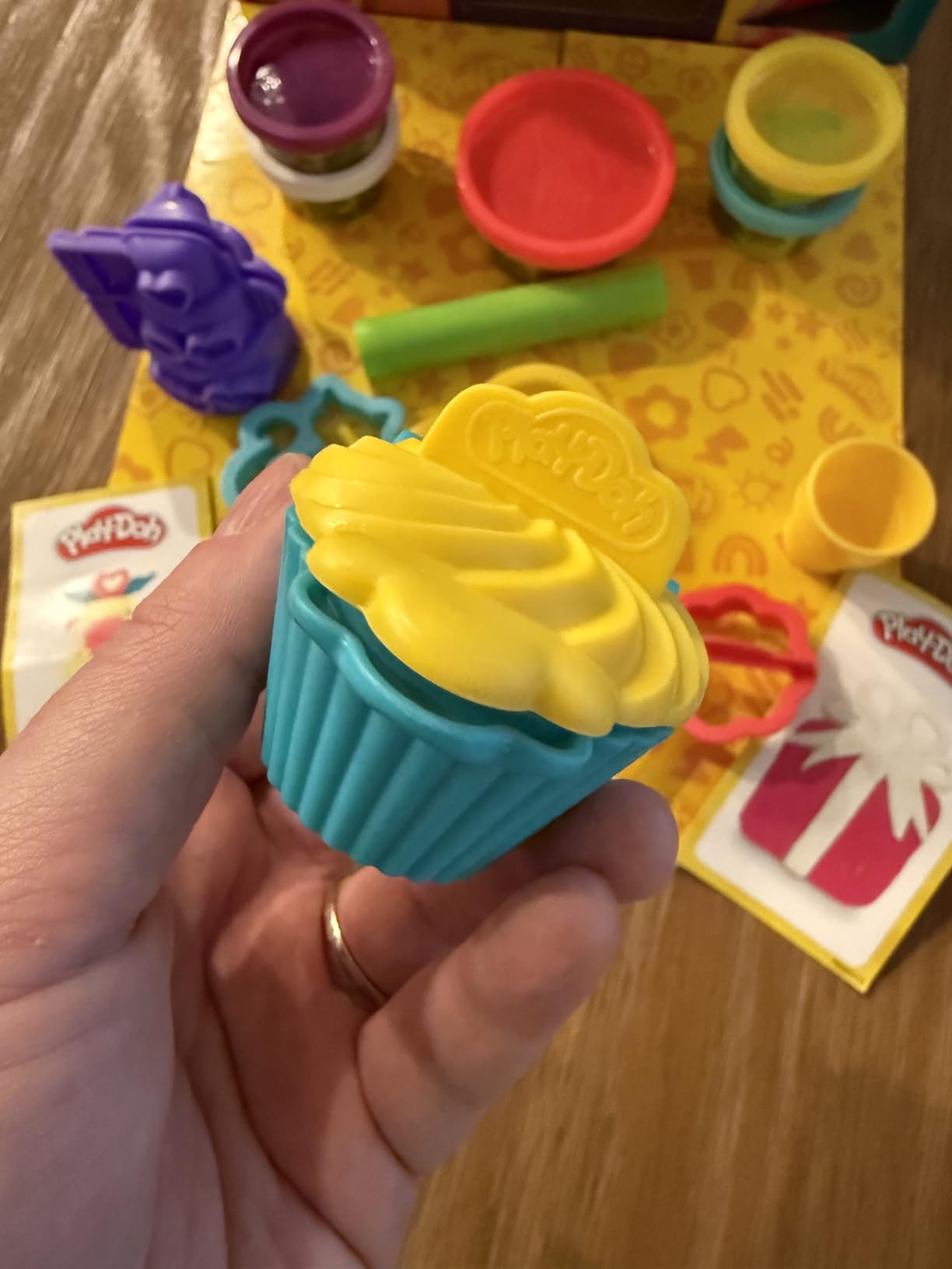 Play-Doh Advent Calendar for Kids 3+, 14 Days to Birthday, Vacation, Party, Back to School, & More, Surprise Arts & Crafts Activities, 26 Accessories & 17 Colors (Amazon Exclusive) customer photo 2
