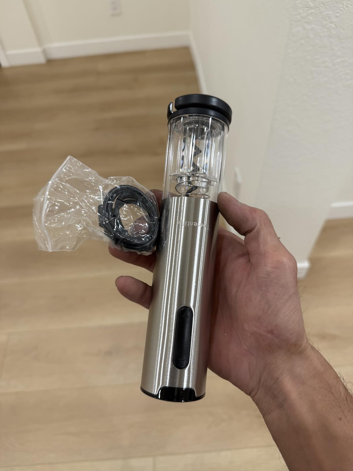 Electric Wine Opener Tomentific, Rechargeable Automatic Wine Corkscrew Bottle Opener With Foil Cutter, Type-C Charging Wine Openers With LED Light For Home Party Wedding Gifts (Stainless Steel) customer photo 2
