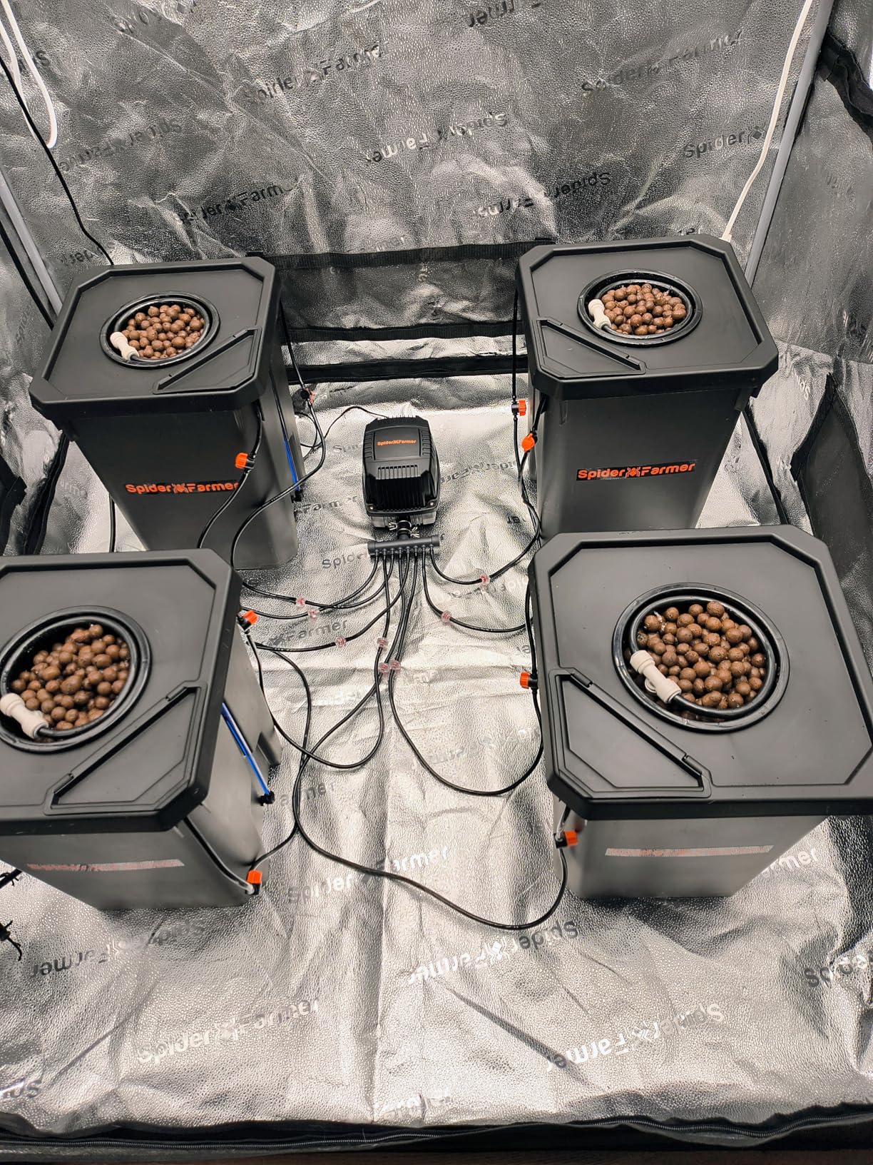 Spider Farmer DWC Hydroponics Grow System with 7-Gallon Deep Water Culture, New Triangular Cover Design, Recirculating Drip Garden System with Top Drip Kit, 8W Air Pump, 2 Buckets customer photo 2