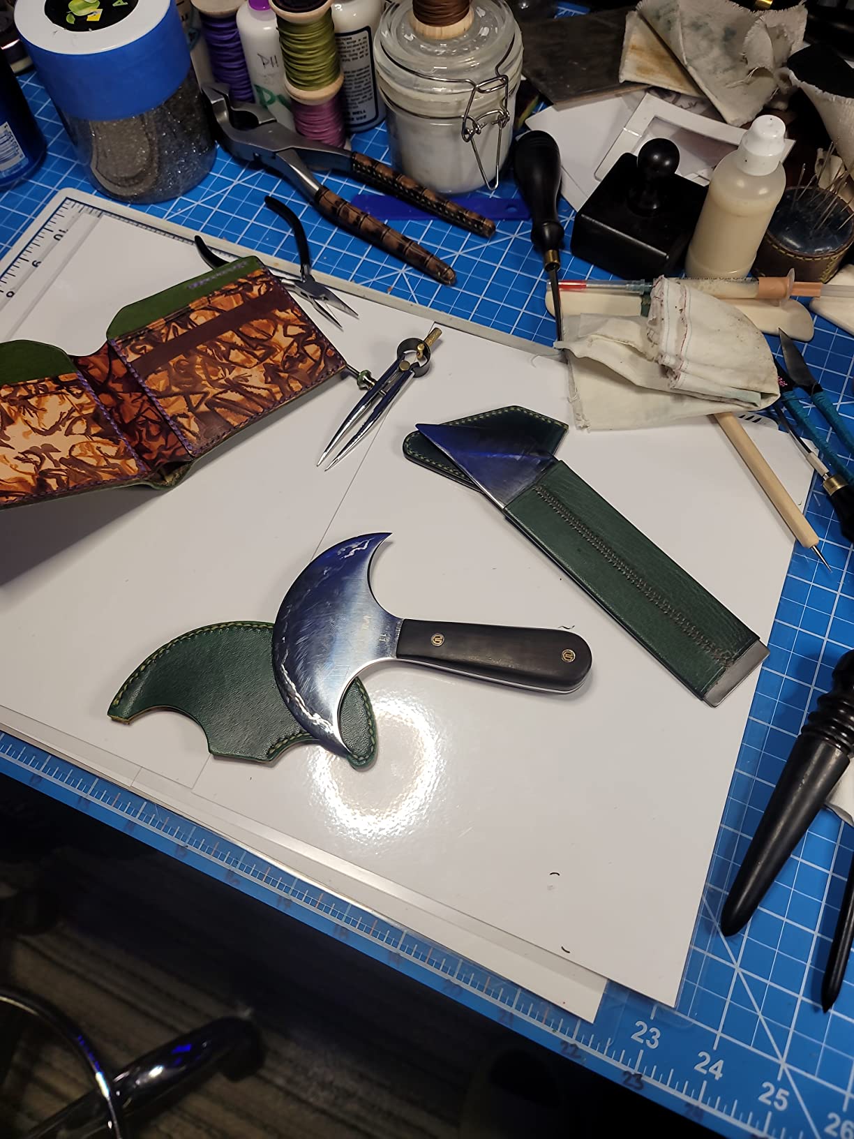 WUTA Leather Cutting Knife Ultra Sharp Round Head Craft Skiving Cutting Tools Round Leathercraft Knife DIY Handmade Senior Leather Tools (1# 3 inches) customer photo 1