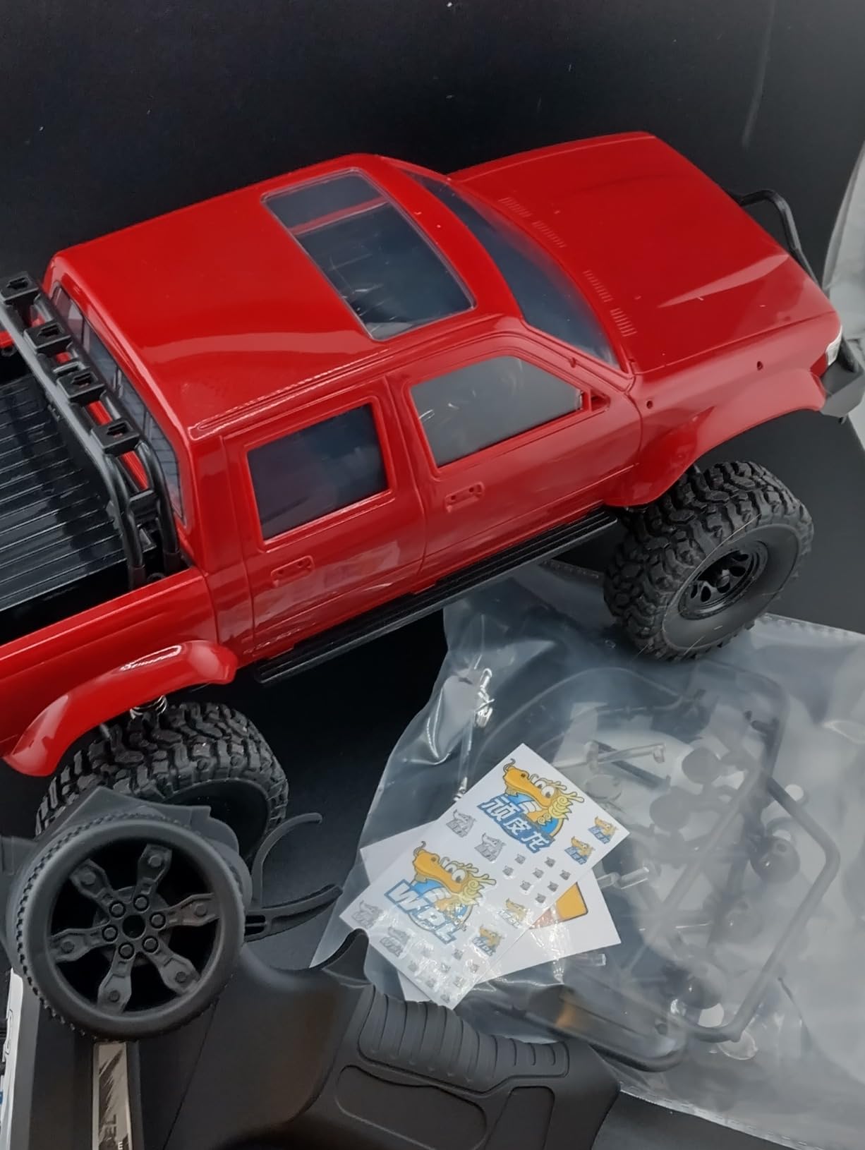 HLSFWDRIVE RC Rock Crawler 4x4 RC Truck 1/16 Scale RC Crawler WPL C64-1 Remote Control Truck Off Road RTR All Terrain 260 Motor 2.4GHz Fully Proportional Upgraded Chassis Hobby Vehicle for Adult customer photo 2