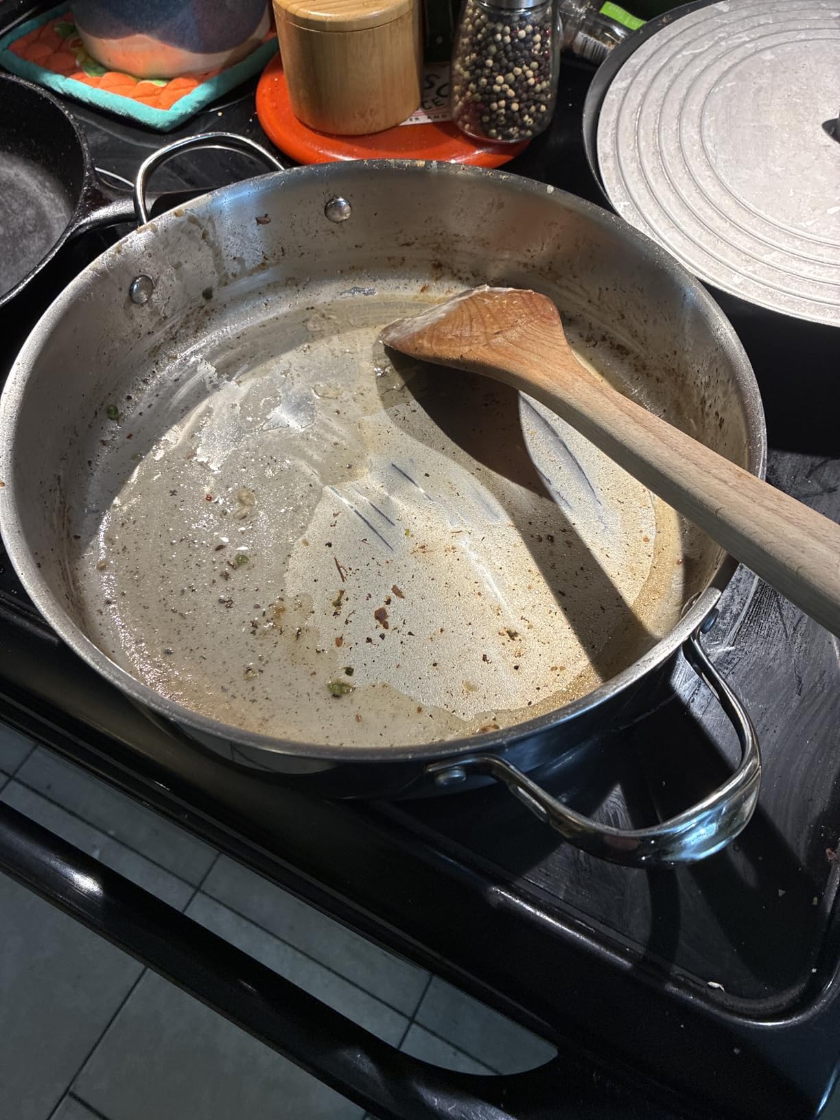 Cooks Standard Multi-Ply Clad 5.5 Quart Stainless Steel Sauté Pan, 12 Inch Deep Frying Pan Skillet with Lid, Induction-Ready Cooking Pan with Two Side Handles, Dishwasher & Oven Safe customer photo 1
