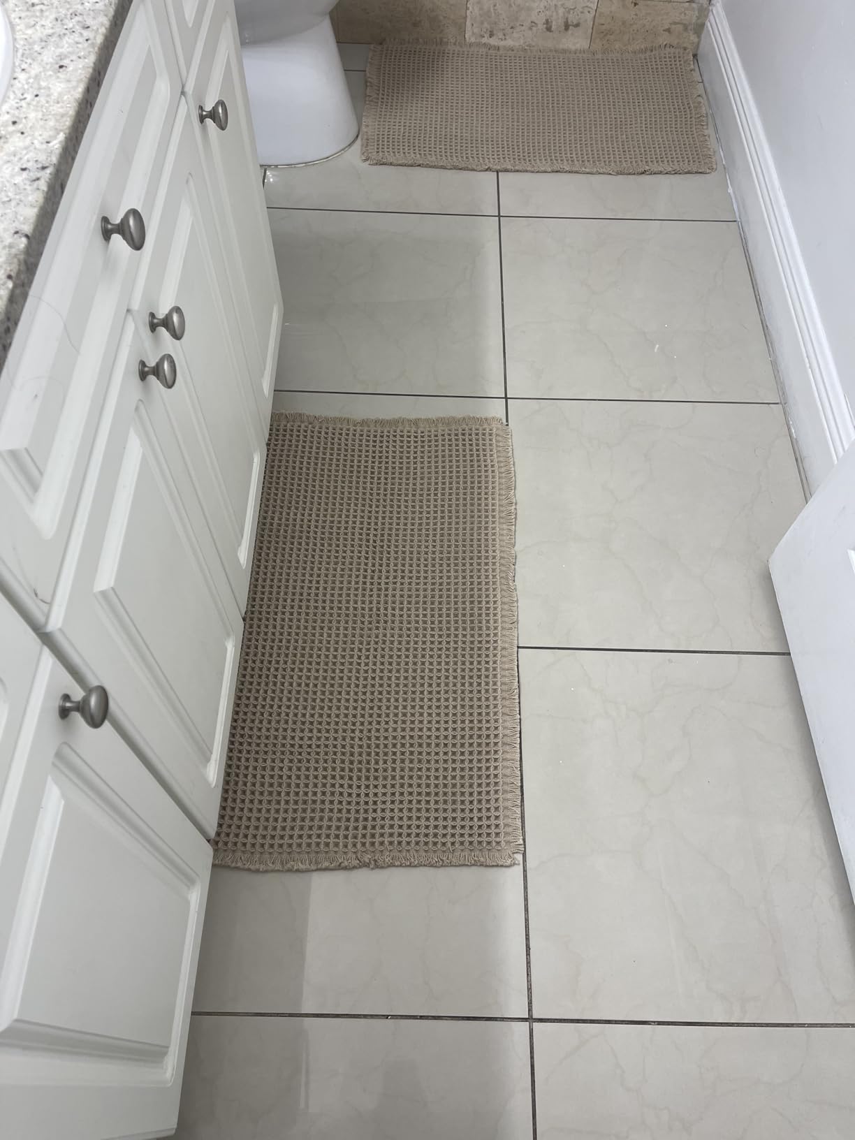 MIULEE Set of 2 Waffle Bathroom Rugs, Boho Bath Rugs Non Slip Washable, Super Absorbent Bath Mats, Ultra Soft Rubber Backed Shower Mats for Bathroom Floor, Tub and Shower, Brown, 18x30 Inch customer photo 2