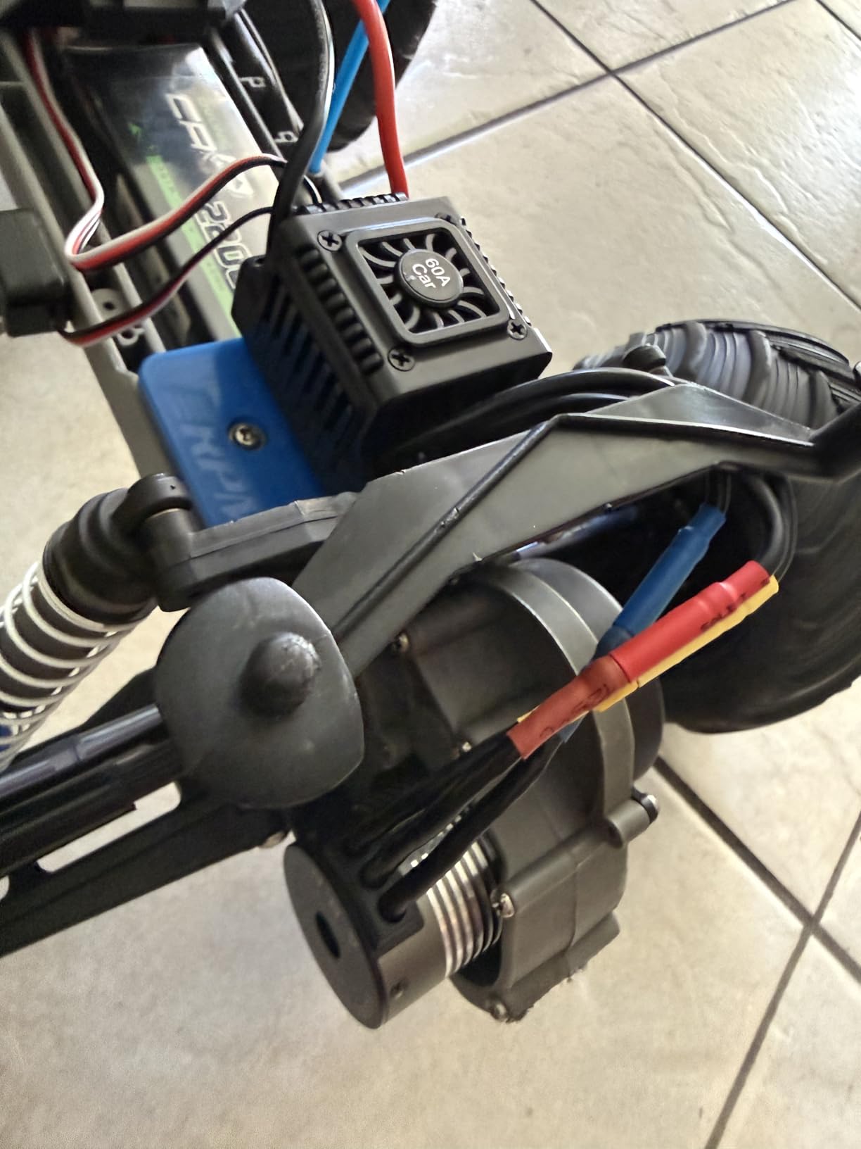 Waterproof S3650 4300KV Brushless Motor 3.175mm Shaft with 60A Brushless ESC Electric Speed Controller Combo Set with Heatsink and Programming Card for 1/10 Remote Control Car Truck, Black customer photo 1