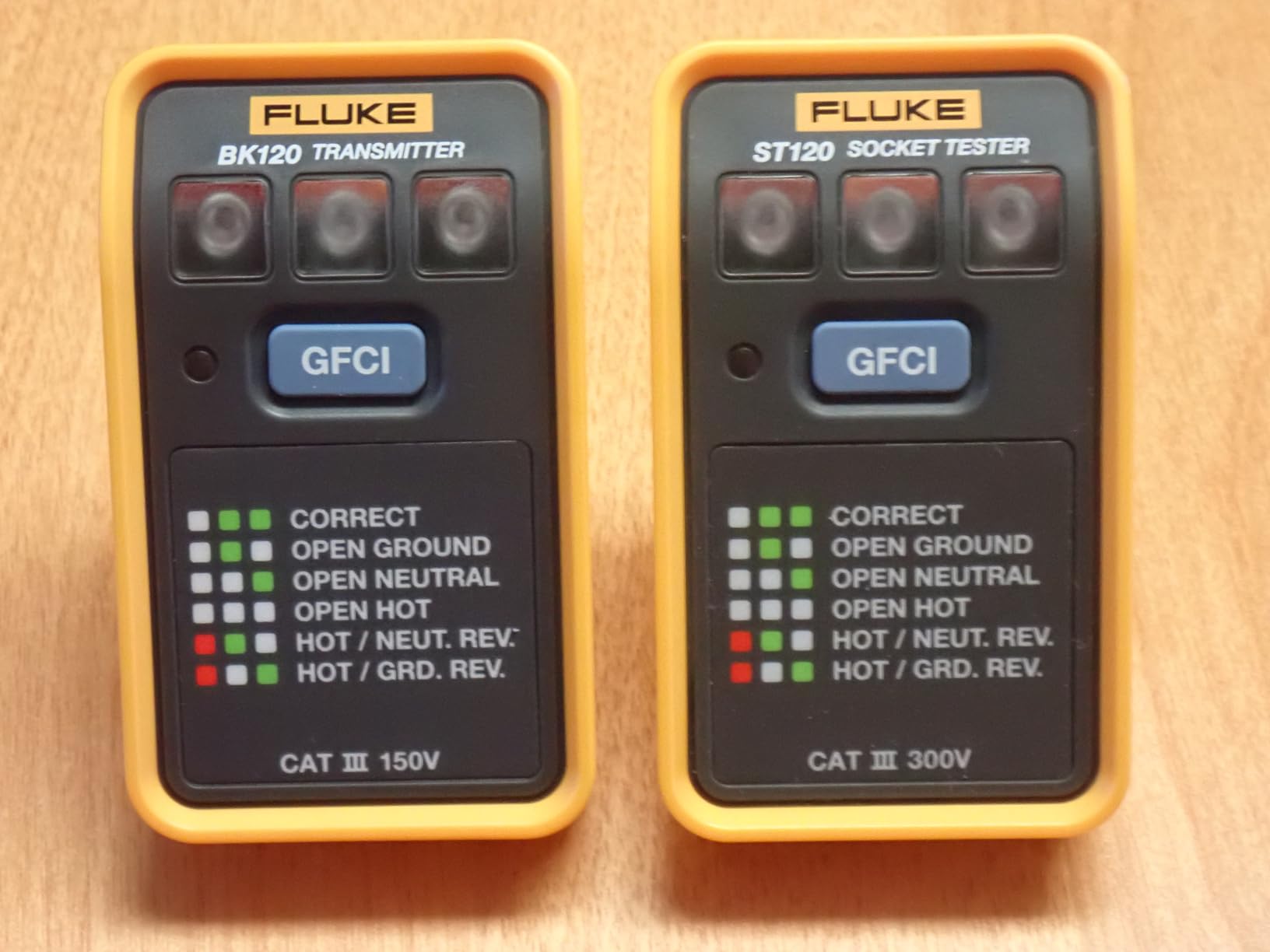 Fluke BK120 SmartTrace Breaker Finder and Socket Tester customer photo 1