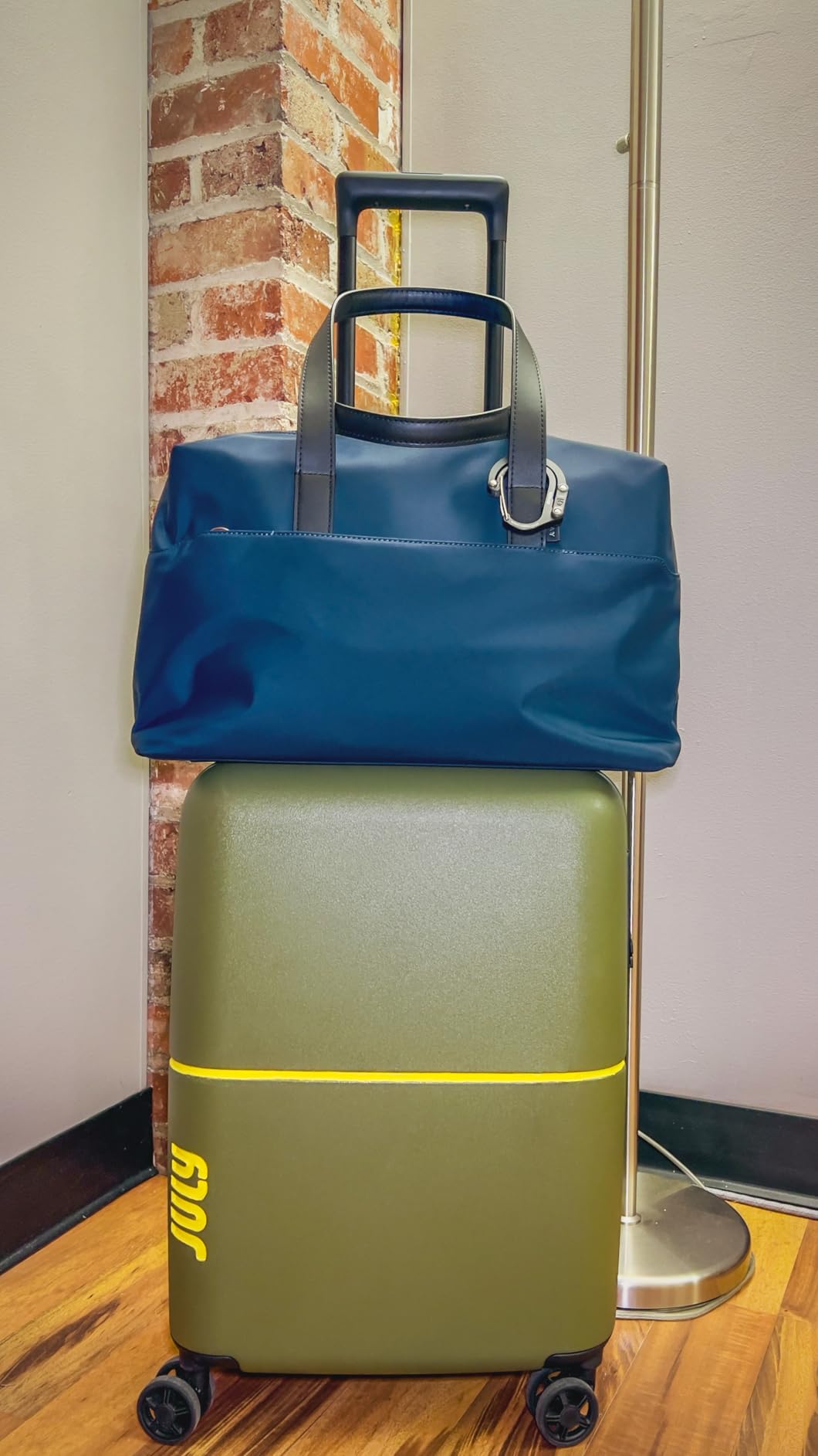 Away The Everywhere Bag - Airline Approved Carry-On Bag with Padded Laptop Pocket customer photo 1