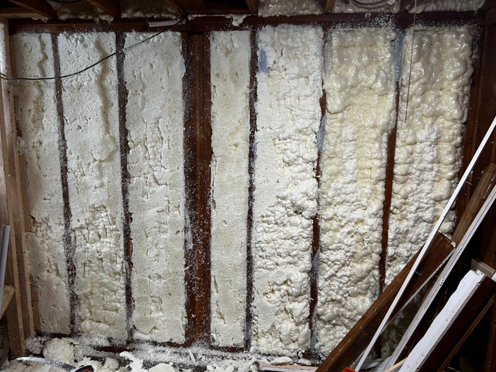 STANLEY F 990P Supercoat Spray Foam Insulation Kit - Closed Cell Spray Foam Covers Up to 240 Sq.Ft.,(11.32 / 2 inch R-Value) - Including Gun, Cleaner, Safety Items - 27.1 oz, 12 Pack customer photo 2