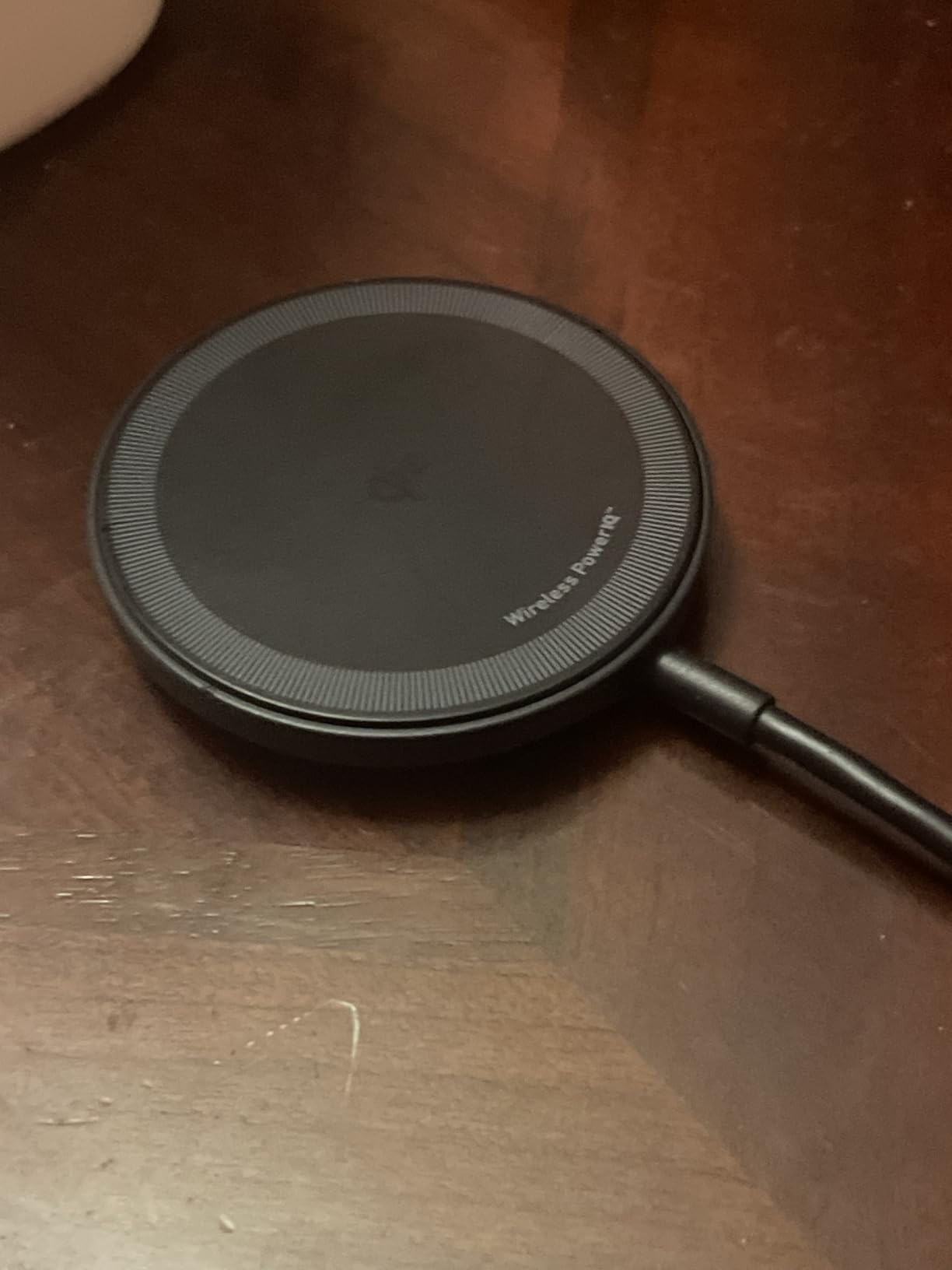 Anker Zolo Magnetic Wireless Charger, Qi2 Certified 15W MagSafe-Compatible Wireless Charging Pad, for iPhone 17/16/15/14/13/12 Series, AirPods, and More (1 Pack, Not for Pixel, Adapter Not Included) customer photo 2