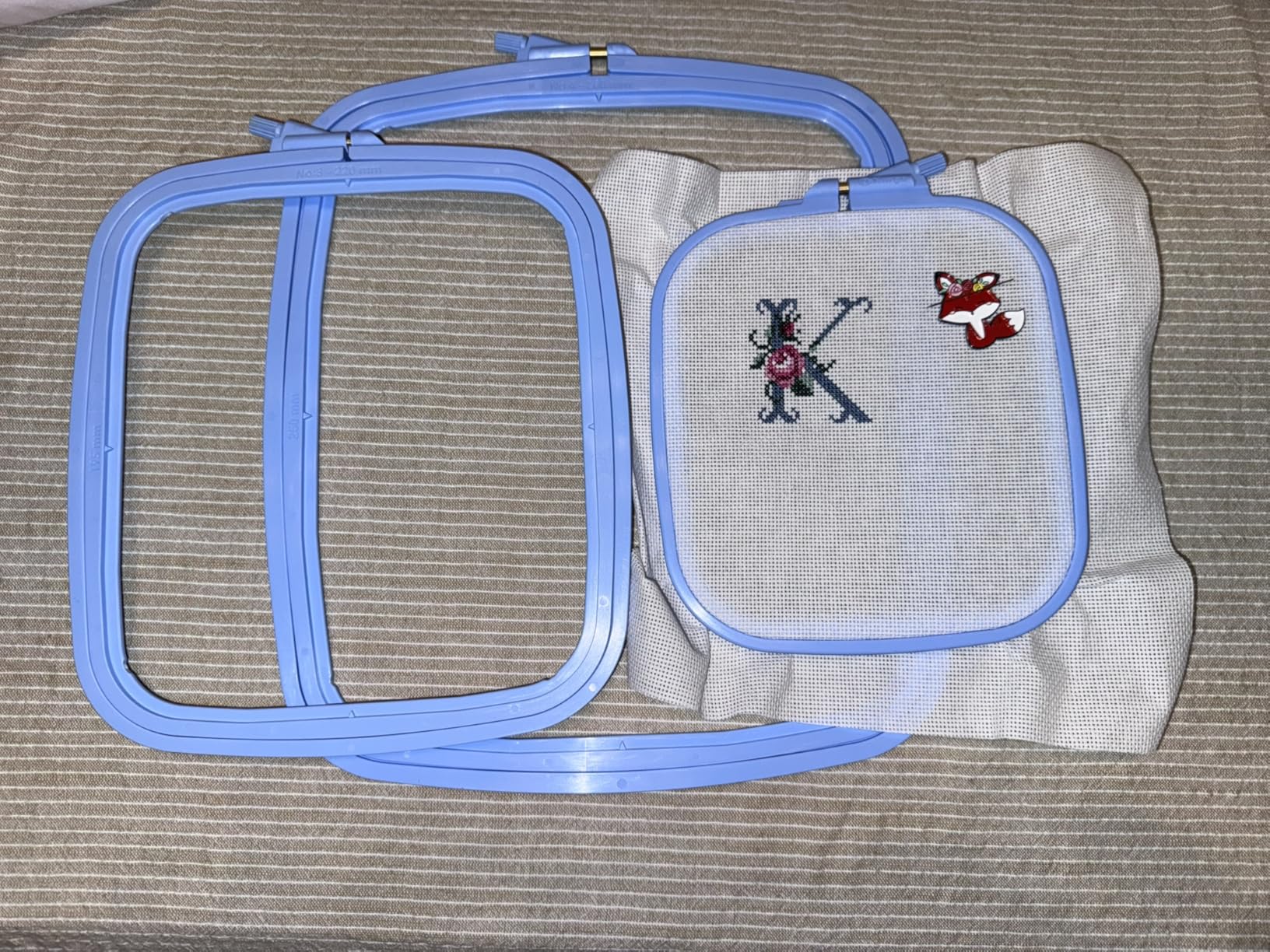 Nurge Square Embroidery Hoop - Plastic Cross Stitch Frame for Needlepoint & Embroidery - Adjustable Craft Hoop - Blue - Set of 3 customer photo 2