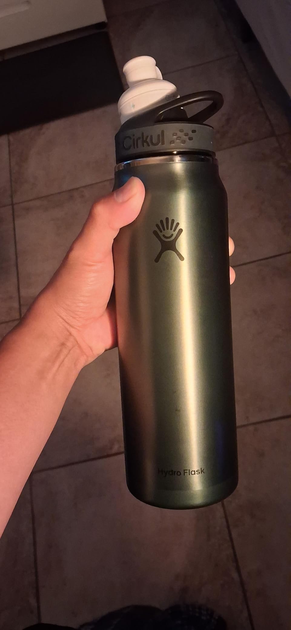 Hydro Flask 32 Oz Trail Series Lightweight Water Bottle (Tourmaline) customer photo 1