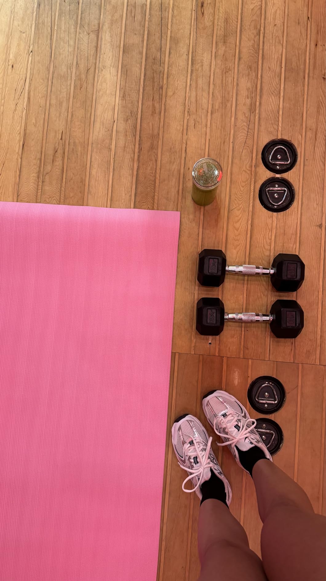 Sunny Health & Fitness Non-Slip Yoga Mat - Durable, Anti-Tear, Lightweight, Cushioned Support for Yoga, Pilates, Stretching Exercises, Meditation and Floor Workouts customer photo 1