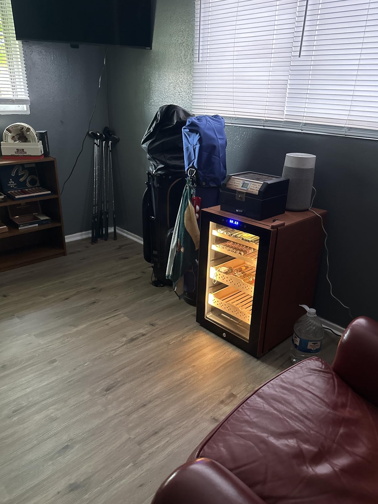 Electric Humidor, 25L 150 Counts Large Capacity,Thermostatic Cooling Humidor Cabinet with Spanish Cedar Wood Shelves, Digital LED Screen, Safety Lock customer photo 2