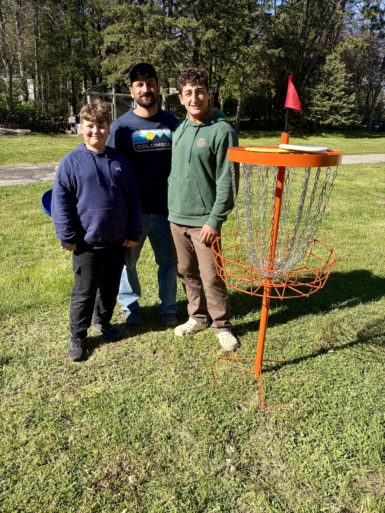 Disc Golf Basket - Portable Disc Golf Target with Heavy Duty 24-Chains Come with 6pcs Disc Golf Discs and Carry Bag, Ground Stake -Suitable for Players of All Levels - Multi Color Available customer photo 1