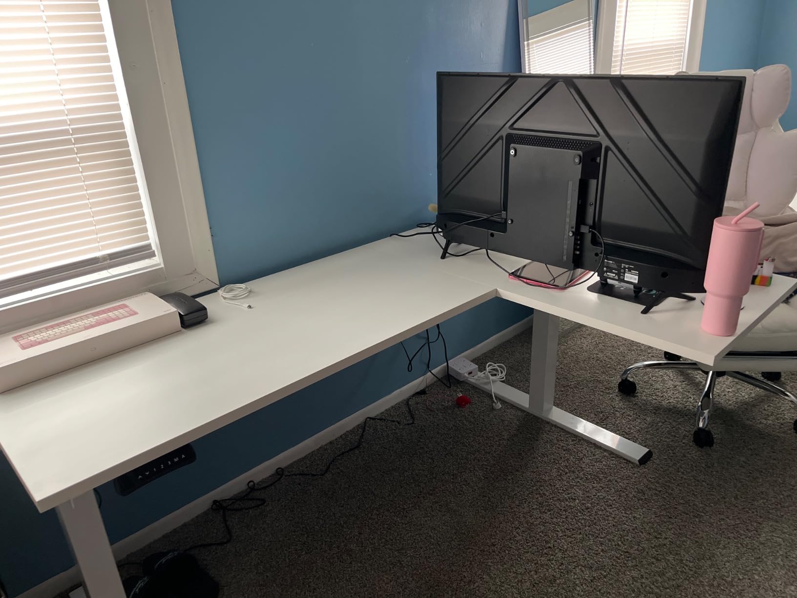 FLEXISPOT L Shaped Standing Desk, 71 x 63 Inch Electric Height Adjustable Corner Desk, Sit Stand Computer Workstation, Preset Controller, Home Office, Black Frame with Black Top customer photo 1