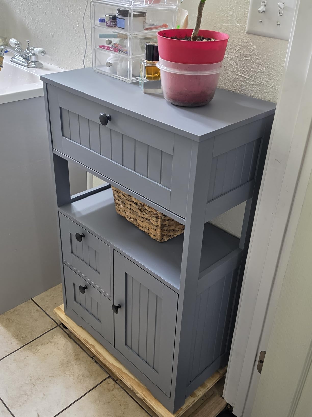 GRUSIGN Bathroom Cabinet, Modern Bathroom Floor Storage Cabinet Organizer with 1 Door and 3 Drawers, Freestanding Cupboard for Kitchen/Living Room Use customer photo 1