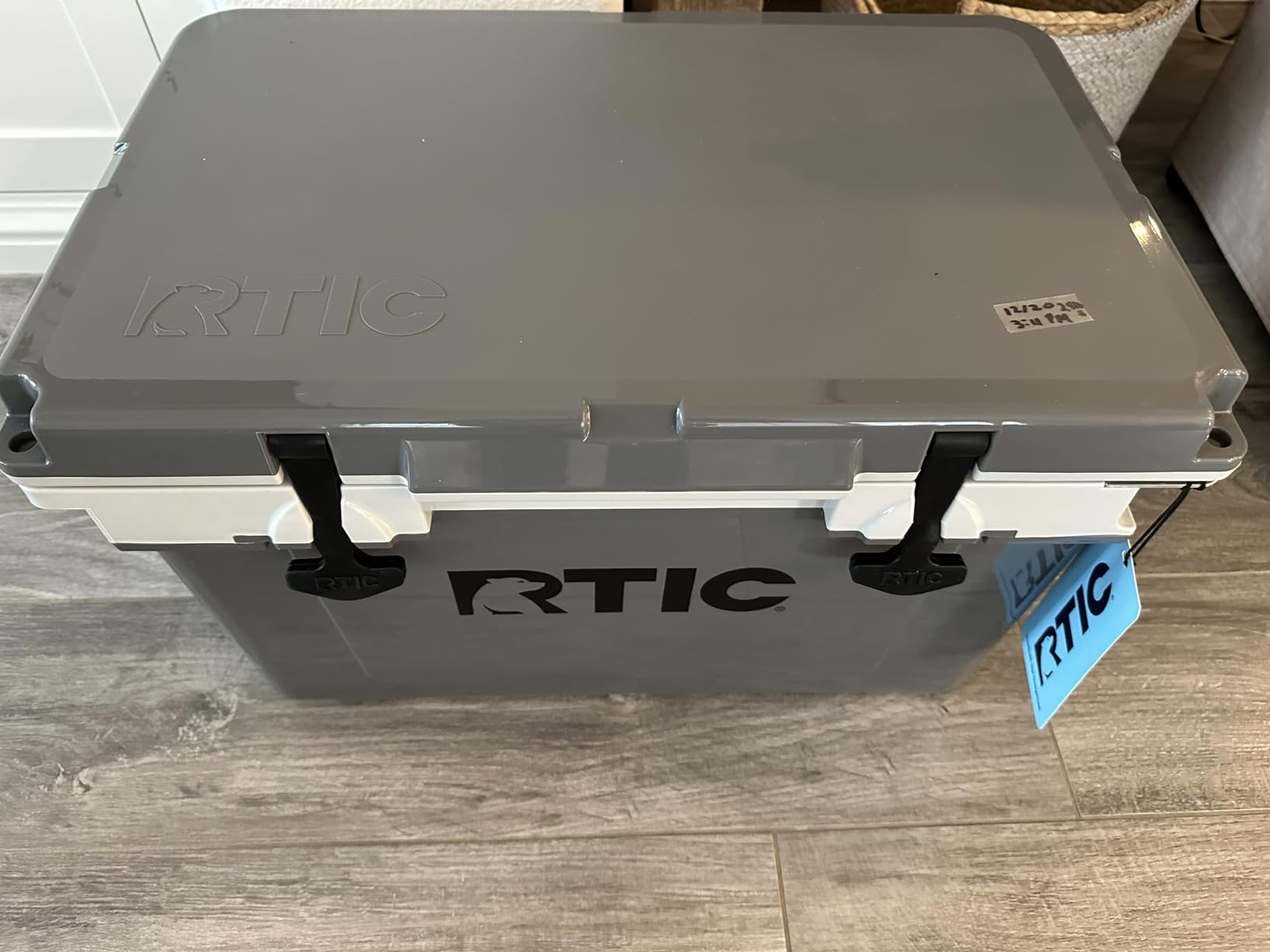 RTIC Ultra-Light 32 Quart Lightweight Hard Cooler, Insulated Portable Ice Chest 13 lbs, 48-Can Capacity, 5-Day Ice Retention customer photo 1