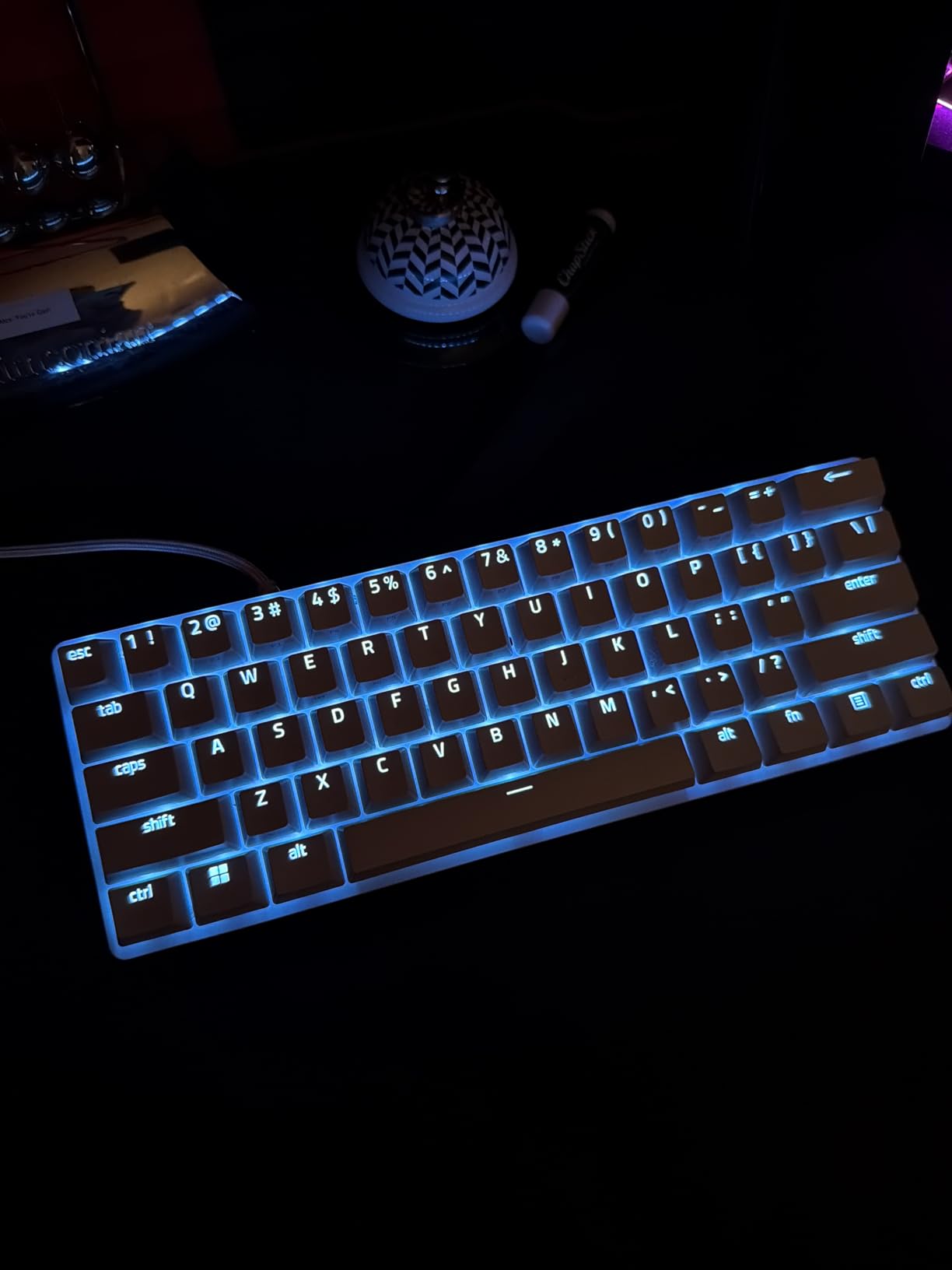 Razer Huntsman Mini 60% Gaming Keyboard: Linear Optical Switches - Aluminum Top Frame - Chroma RGB Lighting - PBT Keycaps - Onboard Memory - Snap Tap - Black customer photo 2
