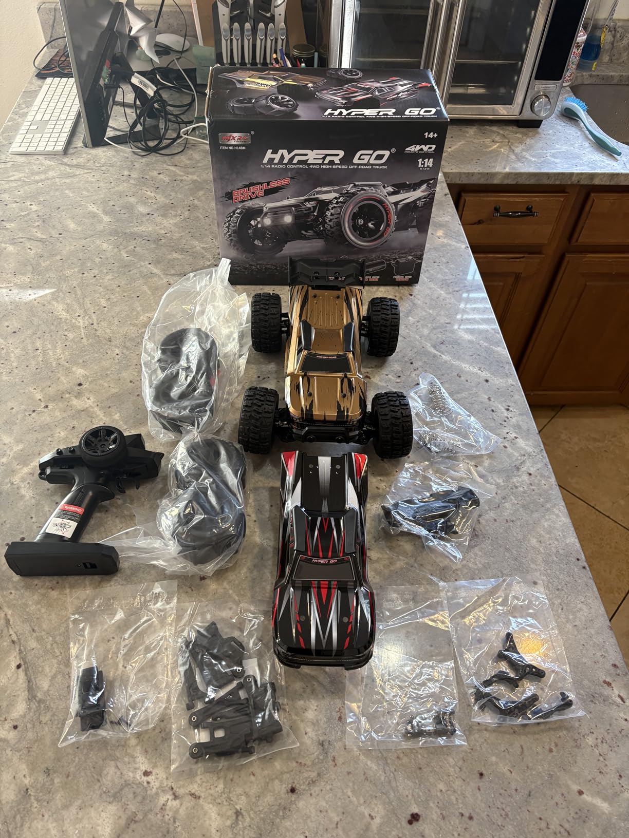 HYPER GO H14BM V3 1/14 Brushless RC Cars for Adults Fast 50 mph, RC Trucks 4X4 Offroad Waterproof, Electric Powered High Speed RC Car, Fast Extreme RC Truggy with 3S Battery for Snow Sand customer photo 2