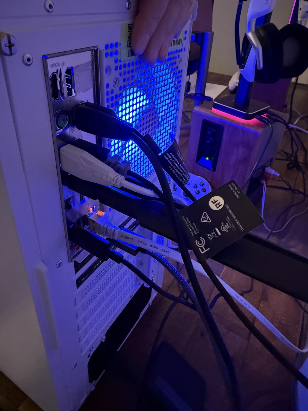 Skytech Gaming Azure 3 Desktop PC, Ryzen 7 7700X 4.5 GHz, NVIDIA RTX 5070 12GB, 1TB Gen4 NVMe SSD, 32GB DDR5 RAM 600 RGB, 850W Gold ATX 3 PSU, 360mm ARGB AIO, Wi-Fi, Win 11 customer photo 2