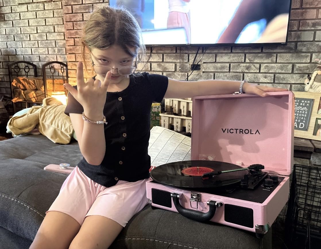 Victrola Journey II (2025 Model) Bluetooth Suitcase Record Player with Built-in Stereo Speakers, Enhanced Bass, 3-Speed Turntable customer photo 1