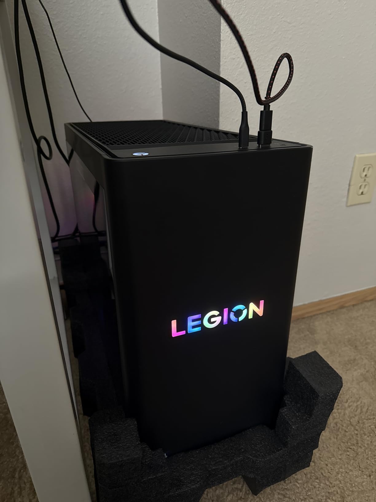 Lenovo Legion Tower 5i - AI-Powered Gaming PC - Intel Core Ultra 7 265F Processor - NVIDIA GeForce RTX 5060 Ti Graphics - 16 GB Memory - 1 TB Storage customer photo 2