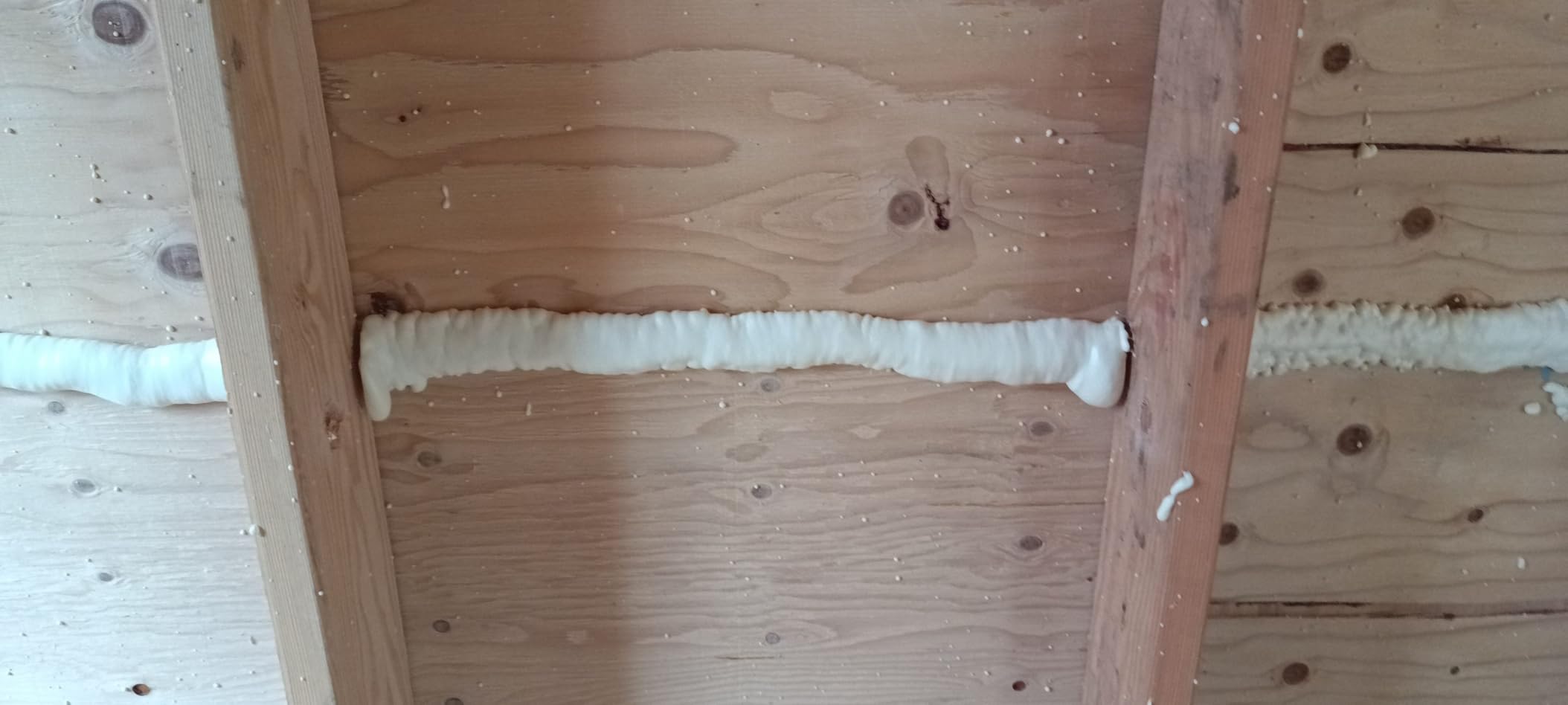 Froth Pak 630 Spray Foam Insulation Kit, 15 ft Hose - Closed Cell, 2 Part Foam Sealant, Yields Up to 630 Board ft customer photo 2