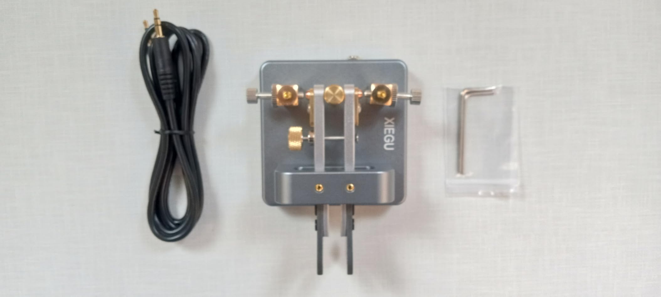XIEGU VK-6 Iambic CW Morse Code Key, Dual Paddle Automatic Keyer Easy Tapping with CNC Aluminum Base, Silver-Plated Copper Contacts, 3.5mm Plug customer photo 2