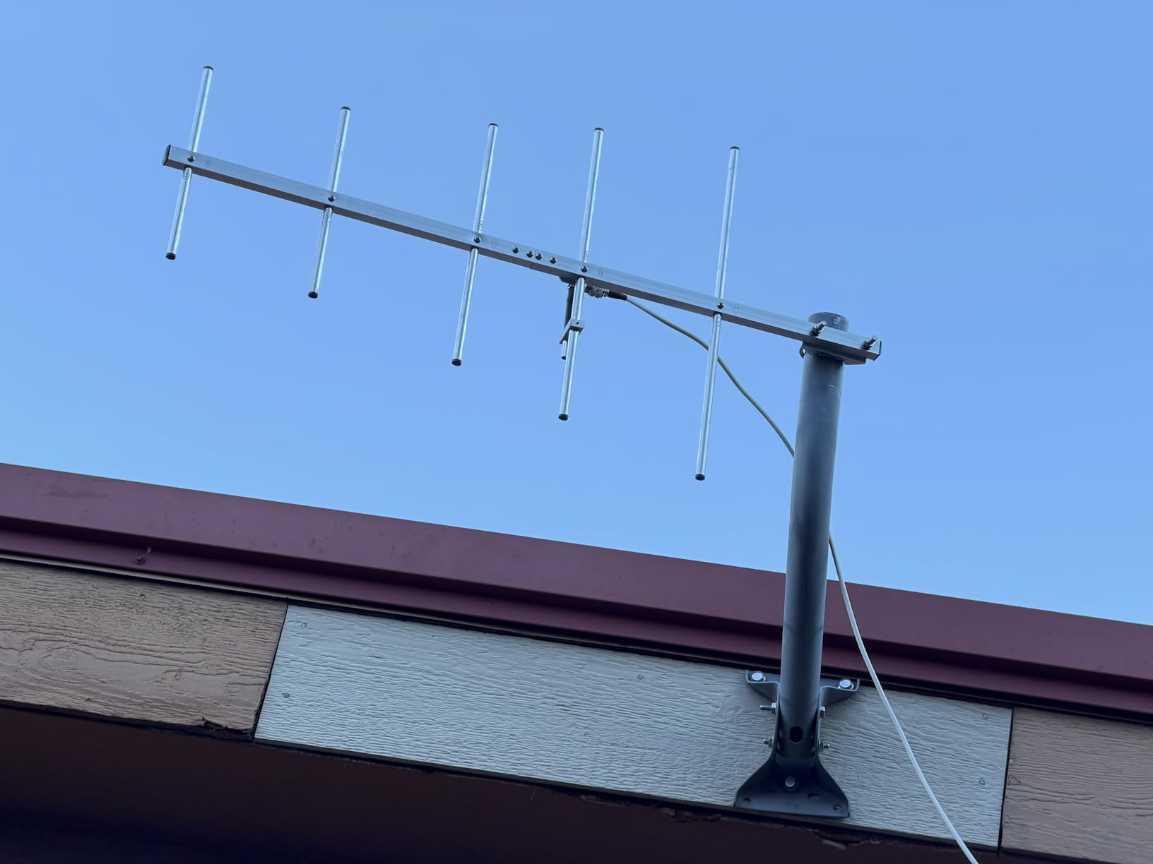 GMRS/UHF Base Station Antenna - 400-470MHz 5-Element Yagi with 9dBi Gain for Ham Radio Repeater, 32ft Coaxial Cable (SL16/SMA Female) Outdoor Long Range 70cm Antenna customer photo 1