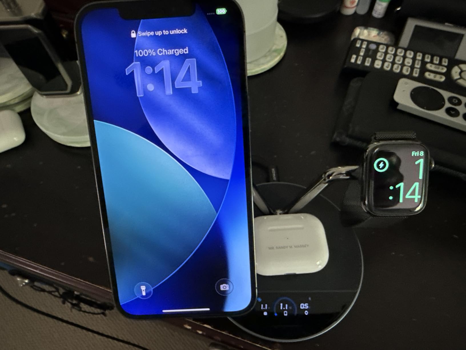 Anker Prime 3-in-1 Charging Station, Qi2.2-Certified 25W Wireless Charger Dock Stand, MagSafe Compatible, Smart Display with TEC Active Cooling, for iPhone 17, Apple Watch, AirPods, and More customer photo 1