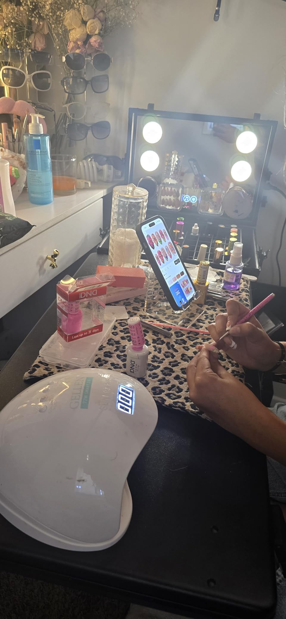 Portable Nail Desk for Nail Tech, Foldable Manicure Table with 3 Drawers & Mirror, Rolling Nail Table with Lockable Train Case, Nail Polish Organizer, Mobile Nail Tech Workstation with Wheels, Black customer photo 1