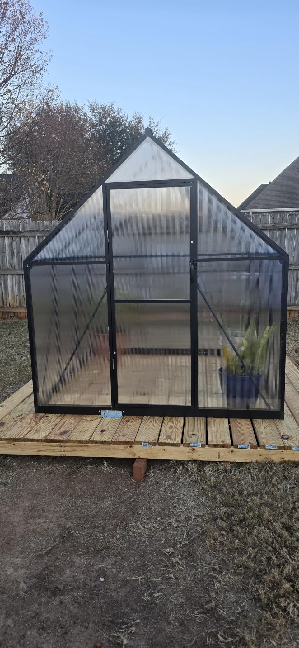 HOOYEAH 6x8 FT Polycarbonate Greenhouse, Walk-in Greenhouses for Outdoors, Aluminum Frame Plant Green House with Locking Door & Roof Vent, Heavy Duty Winter Green House Kit for Outside Backyard customer photo 1