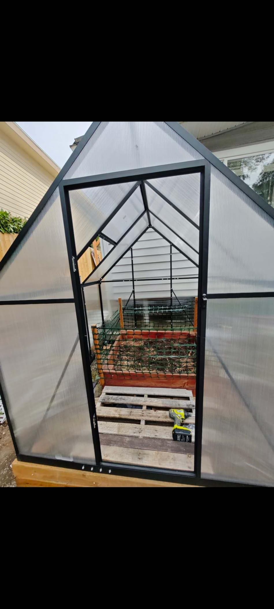 HOOYEAH 6x8 FT Polycarbonate Greenhouse, Walk-in Greenhouses for Outdoors, Aluminum Frame Plant Green House with Locking Door & Roof Vent, Heavy Duty Winter Green House Kit for Outside Backyard customer photo 2