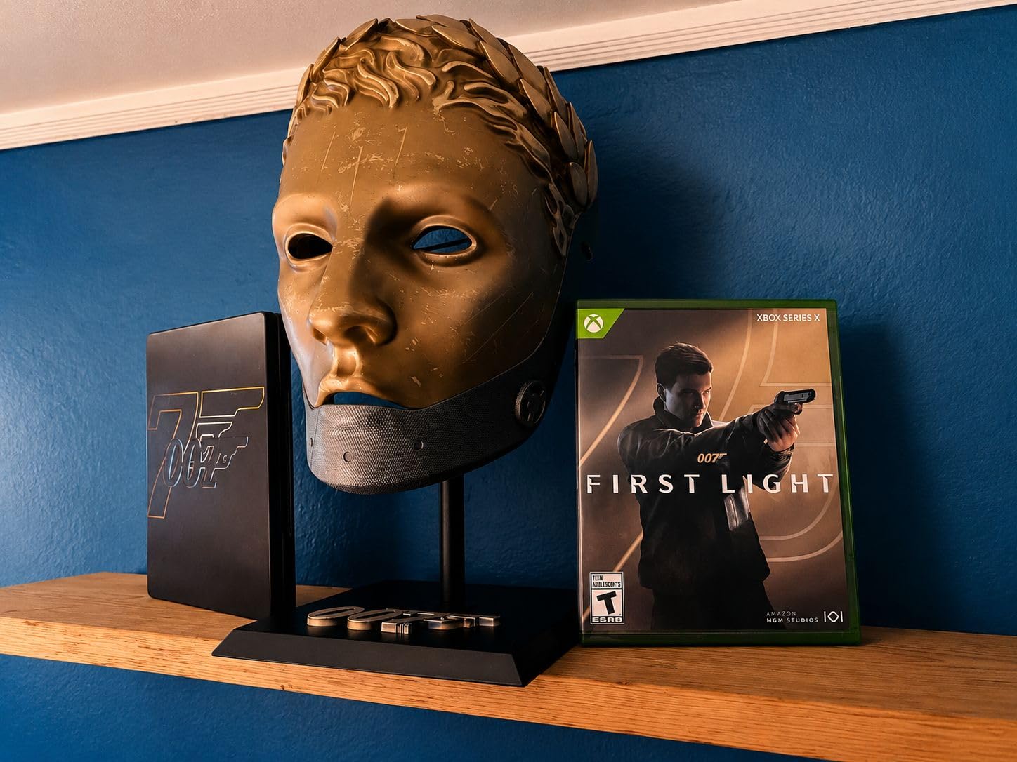 007 First Light - Specialist Edition - Xbox Series X customer photo 1