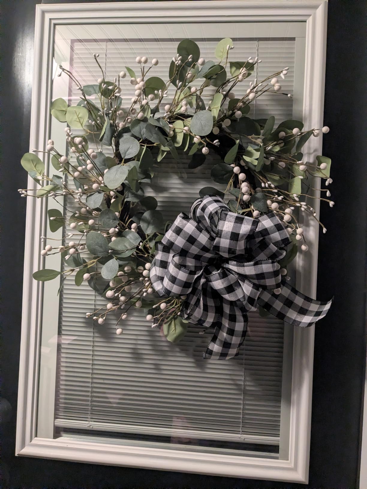 Green Eucalyptus Wreath 22inch Greenery Wreaths for Front Door Artificial Winter Wreath with Green Eucalyptus Leaves White Berries for Winter Christmas Window Wall Indoor Holiday Decoration customer photo 2