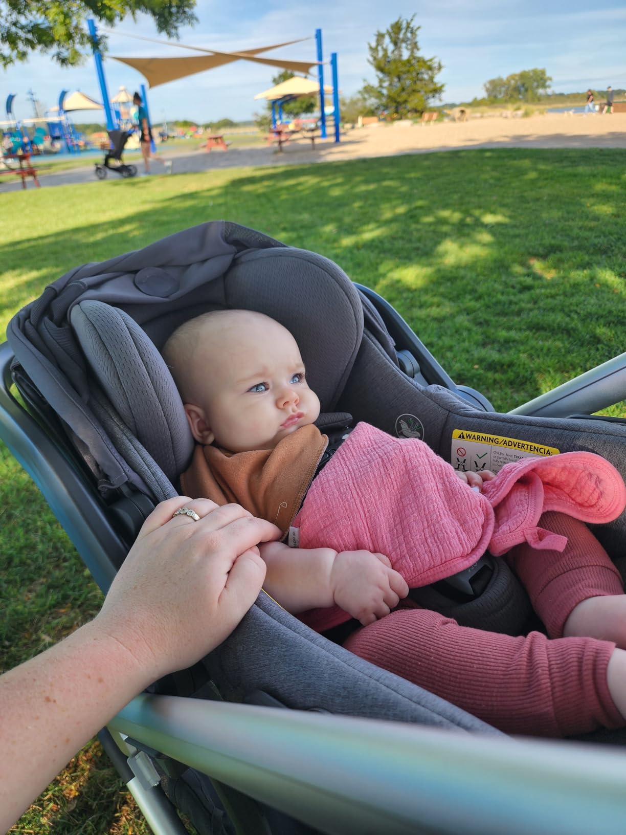 UPPAbaby Mesa V3 Infant Car Seat - Easy Installation + SmartSecure Technology - Attaches to Stroller | Base + Infant Insert Included - Greyson (Charcoal Mélange) customer photo 2