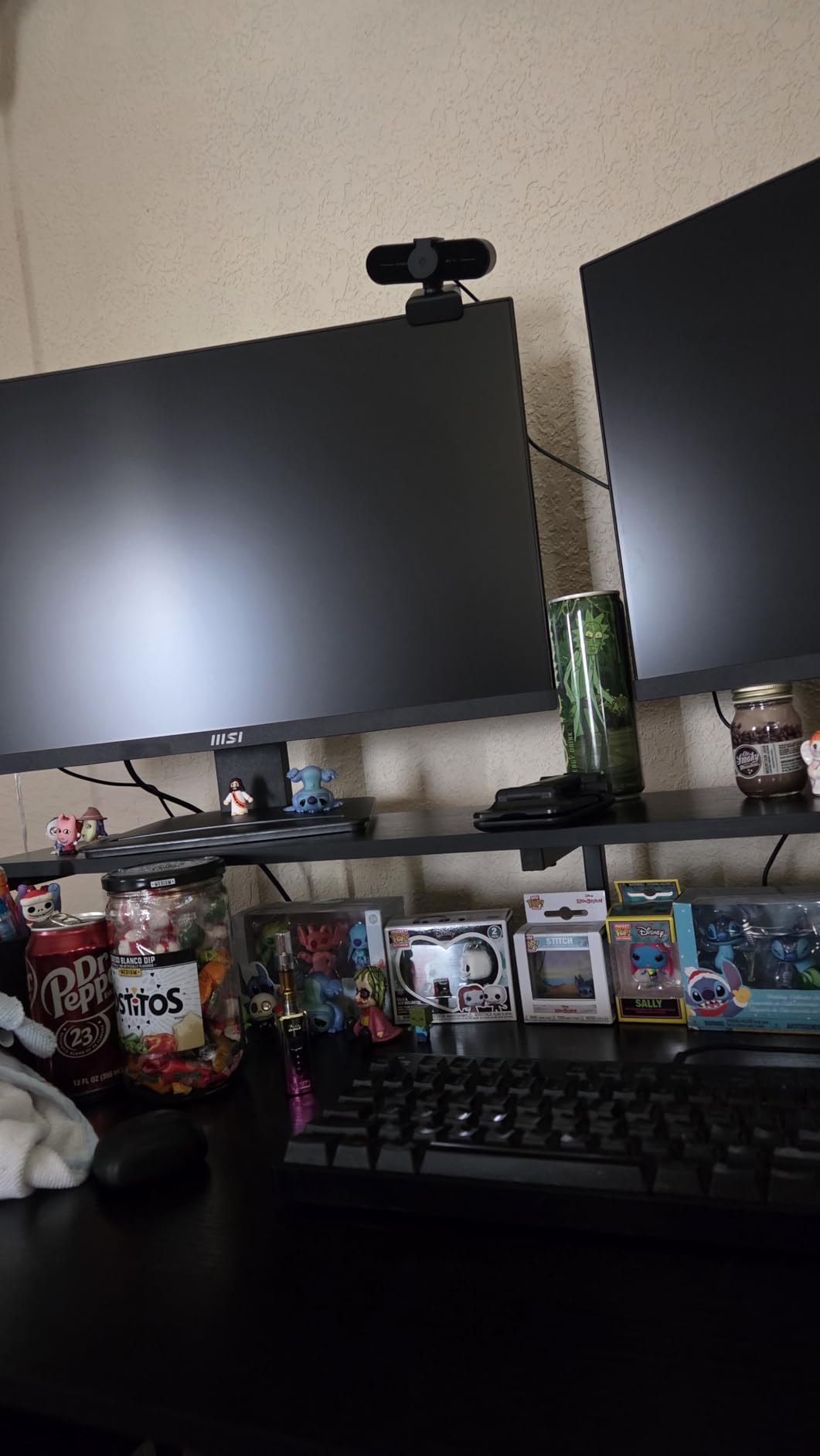 MSI PRO MP243L E14 24-inch IPS 1920 x 1080 (FHD) Gaming Office Monitor, 144Hz, Free-Sync, HDR Ready, HDMI, VGA Port, VESA Mountable, Tilt, 4-Side Slim Bezel, 1ms, Black customer photo 1