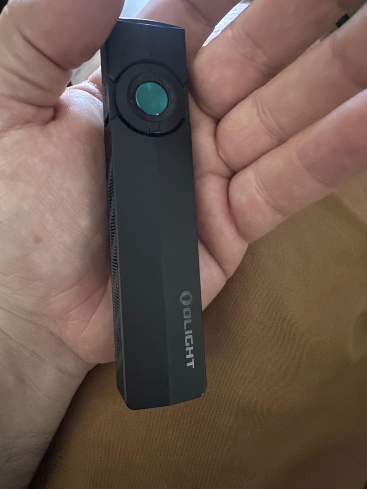 OLIGHT ArkPro EDC Flat Flashlight Rechargeable with Green Beam, UV and White LED,1500 Lumens USB-C Pocket Camping Flashlight, Spotlight Floodlight for Outdoor Emergency Working (Black CW) customer photo 1