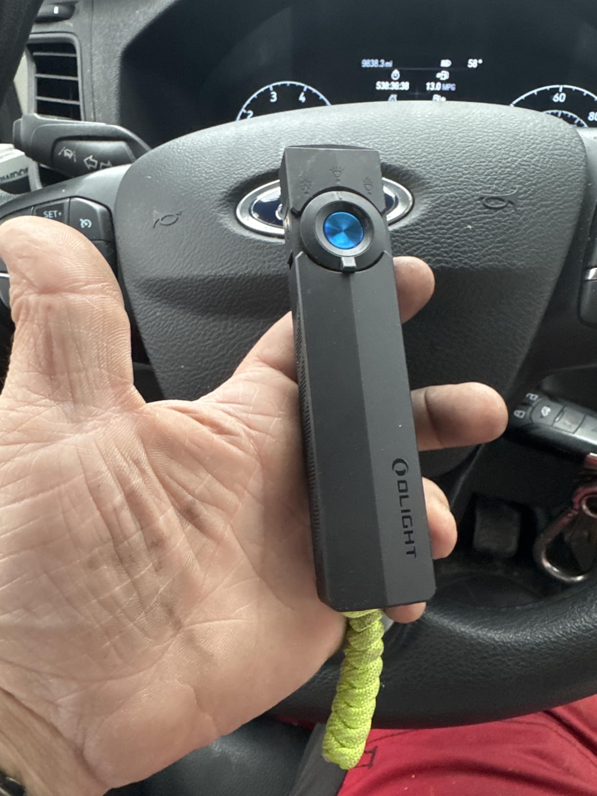 OLIGHT ArkPro EDC Flat Flashlight Rechargeable with Green Beam, UV and White LED,1500 Lumens USB-C Pocket Camping Flashlight, Spotlight Floodlight for Outdoor Emergency Working (Black CW) customer photo 2