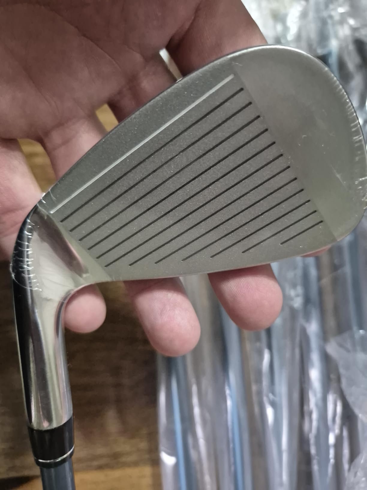 PGM 7 Piece Men's Golf Iron Set and Sigle Club for Right Handed, Forgiving Design Sets with Graphite Shaft and Easy Control Grip Include Golf Club Iron 5 to 9 PW SW customer photo 2