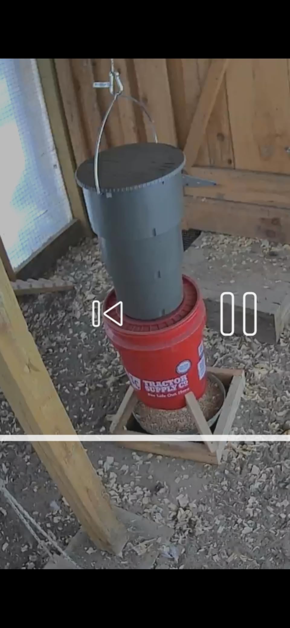 Moultrie All-in-One 30 Lb Hanging Deer Feeder - Bluetooth App Control, Pairs with Edge 3, Collapsible Pack-Down Design, MFG-15100 customer photo 1