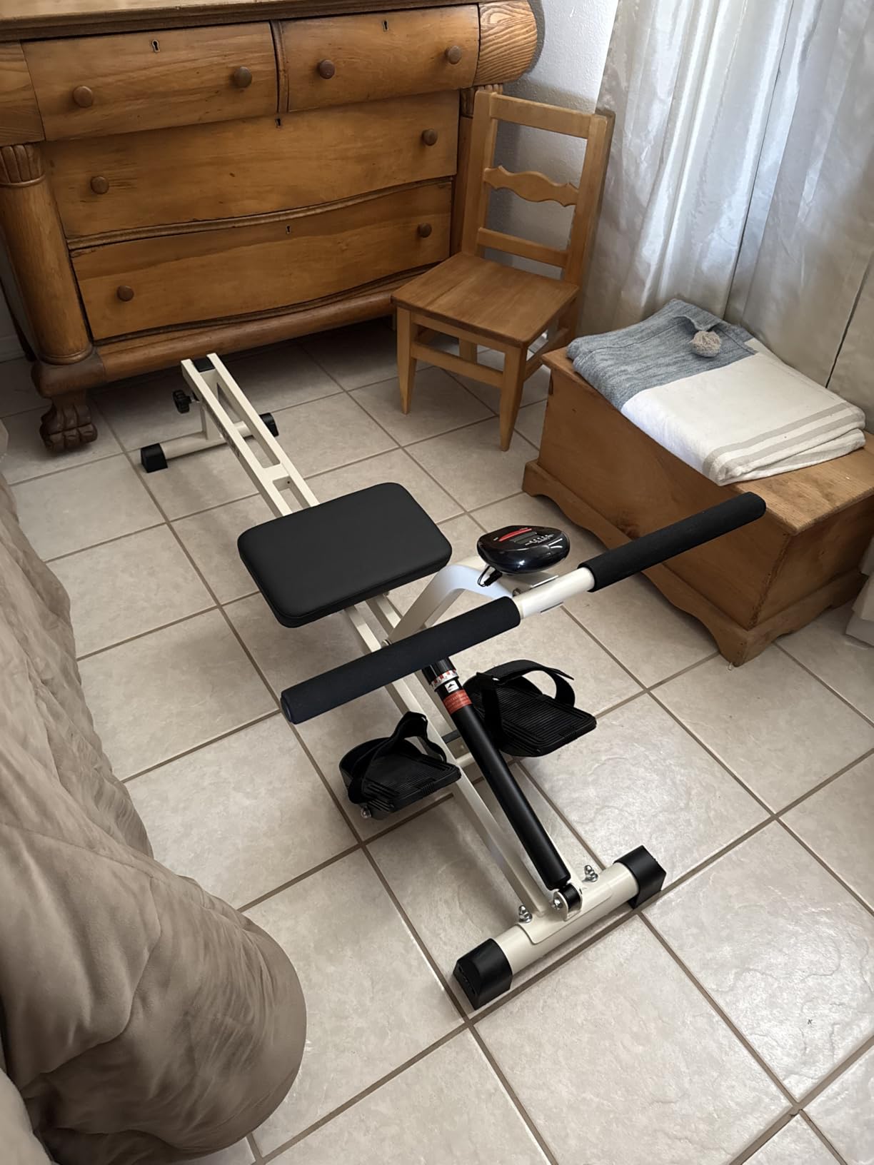 FEIERDUN Hydraulic Rowing Machine for Home, Compact Adjustable Rower with 12 Resistance Levels, 300LBS Weight Capacity, Full Body Workout Equipment customer photo 1